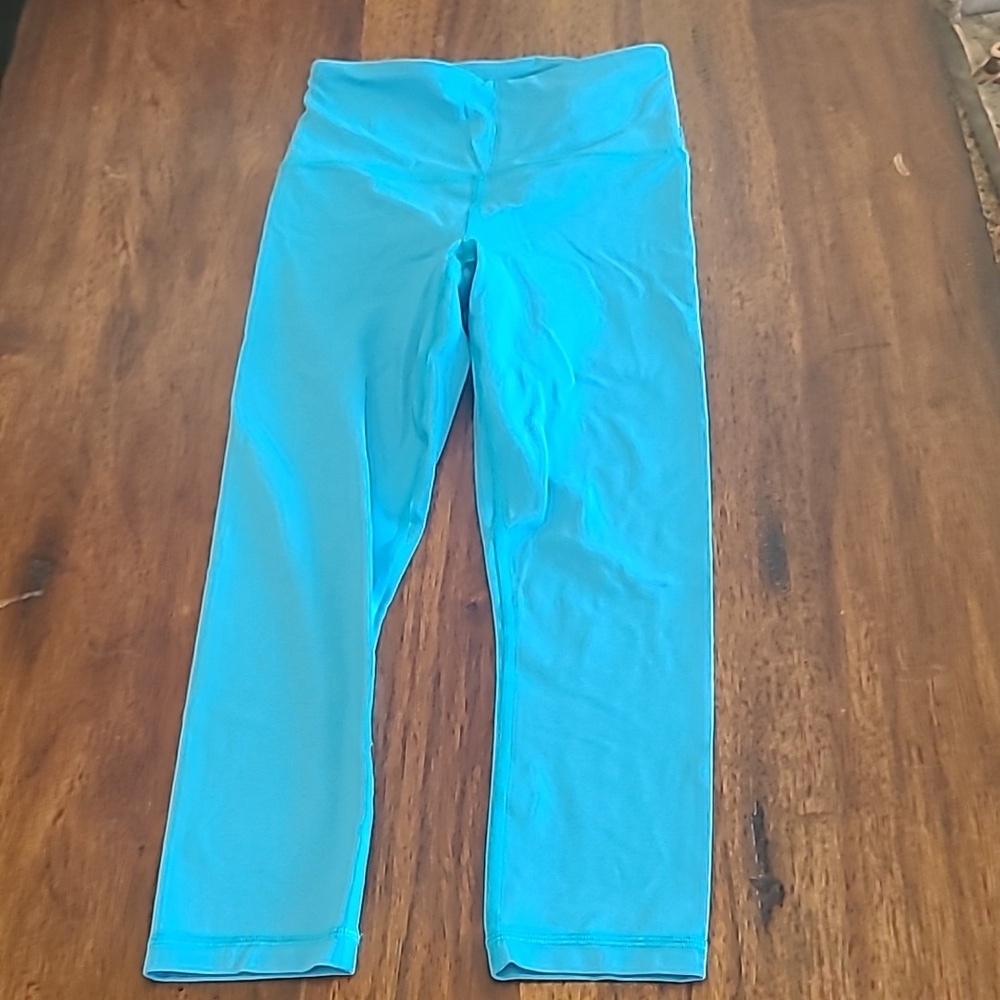 Athleta Ultra High Rise Capri Xxs. Like New